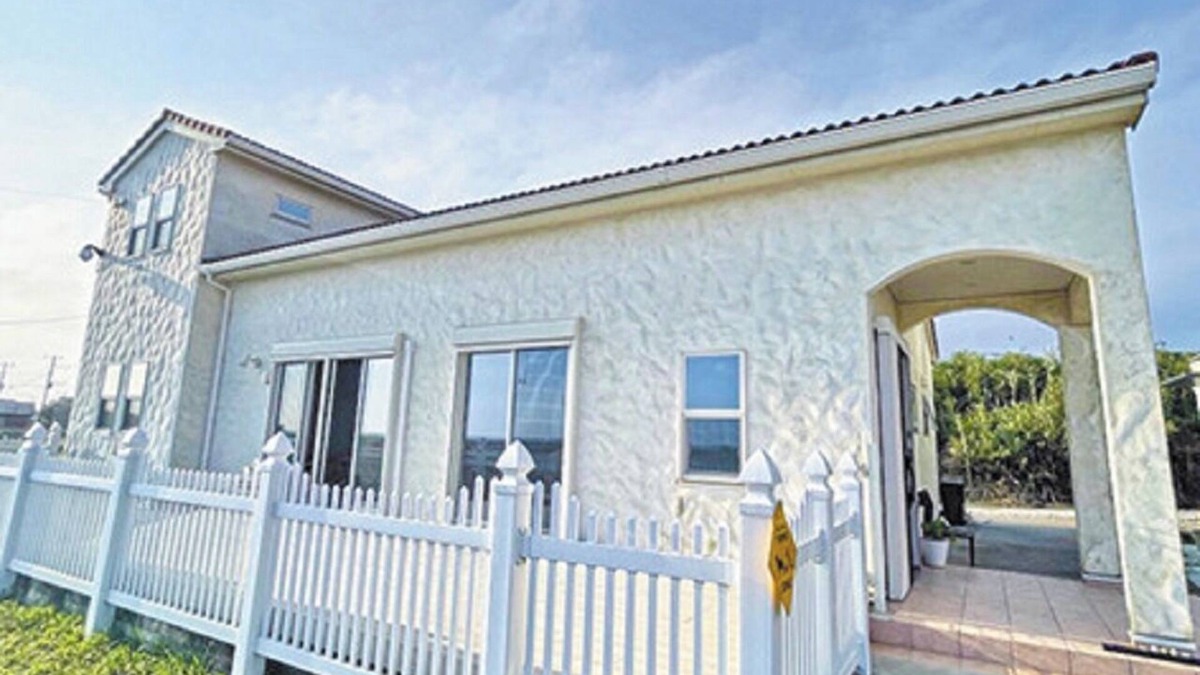 Asahi RV Rental | Navona Beach House Cottage with terrace overlook/Asahi City Chiba