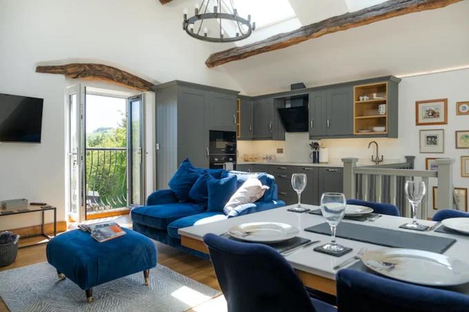 Combs House | Naze View Barn - Cosy, with all mod cons