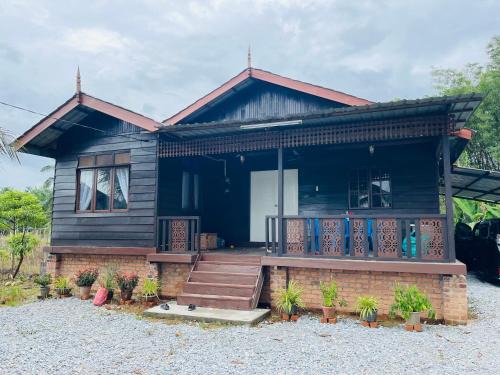 Muar District House | NAZIRIN HOMESTAY D’VILLAGE MUAR BATU PAHAT