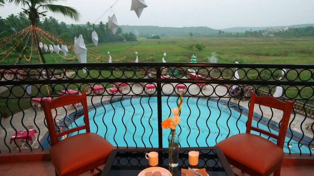 Baga Hotel | Nazri Resort