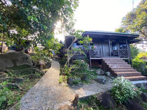 Tioman Island Resort | Nazri's Place 2