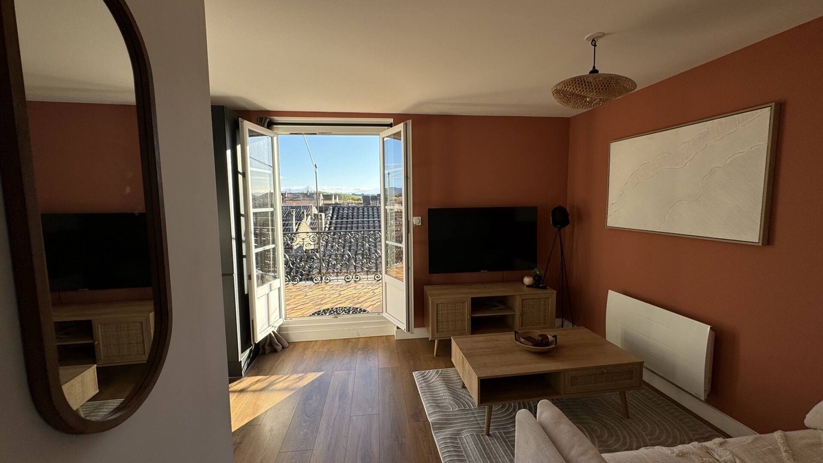 Carcassonne Apartment | N°4 The unexpected : View of the medieval town