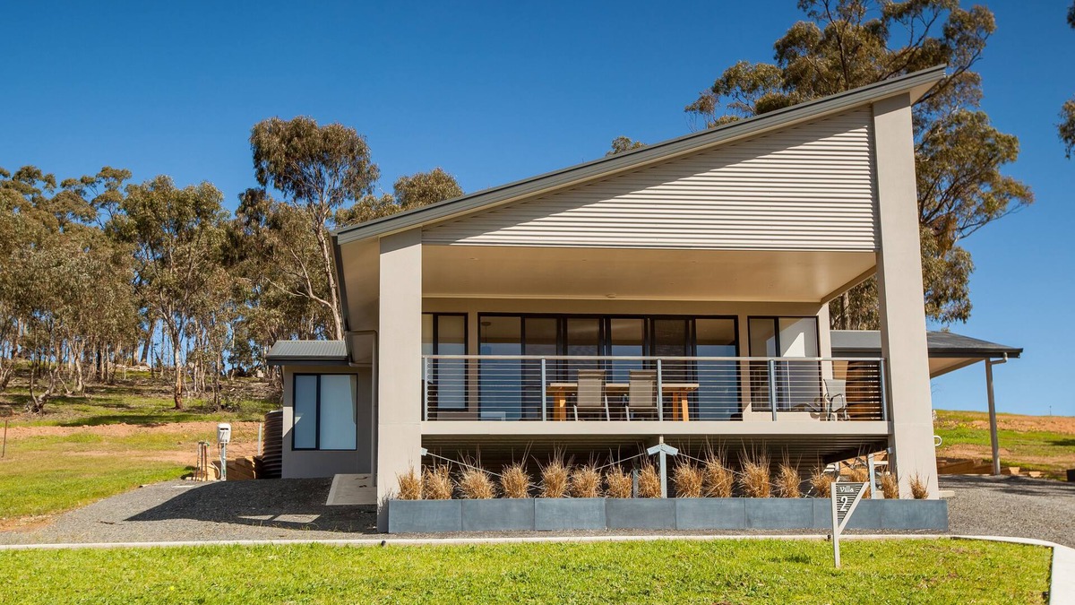 Clare Villa | Neagles Retreat Villa 2 - 2 bedrooms