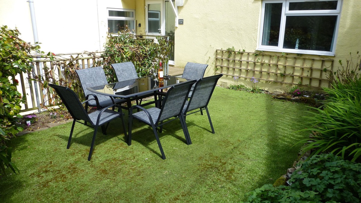 West Looe Apartment | Neap Tide Looe, 3bed2bath, close to town/beach, ideal for couples/families
