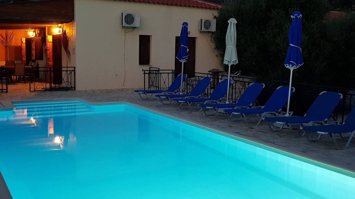 Apokoronas Villa | Near Almyrida ☀️ No Stairs! ☀️ Gated Private Pool For Child Safety ☀️ Free WiFi