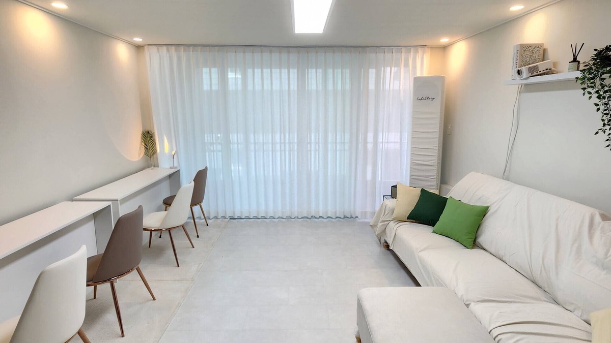 Donghae Bed & Breakfast | #near beach 5min-walk#Cozy Space for Solo Female Travelers in Donghae in Korea