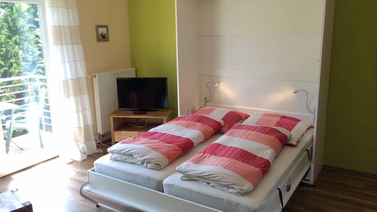 Rangsdorf Apartment | Near Berlin, 1 bedroom apartment, max. 3 people + child/baby, 400m from the lake
