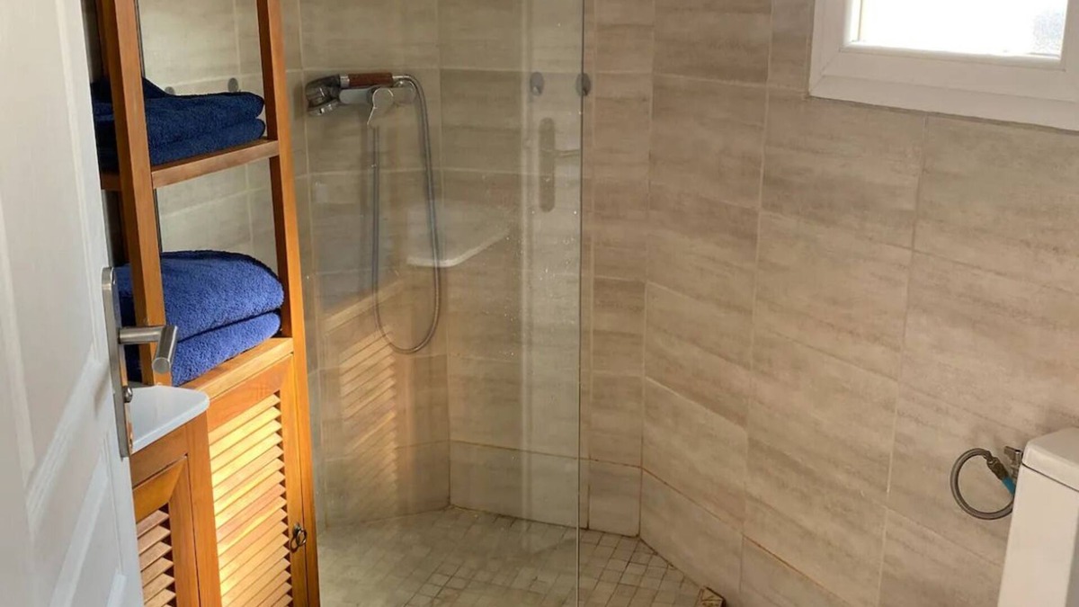 Cenon House | Near Bordeaux center: town house + parking space