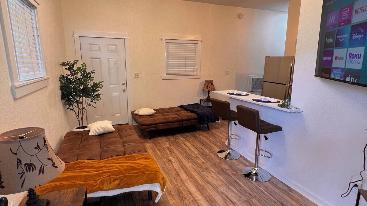 South Louisville Apartment | Near Downtown & Attractions, Airport, Spacious, The Green House Unit B