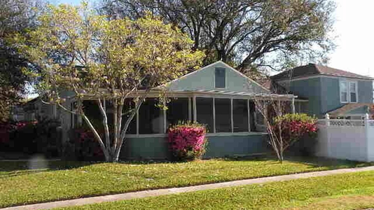 Arabi House | NEAR FRENCH QUARTER - 4 Bdrm Home - LOW RATES! - Safest Neighborhood.