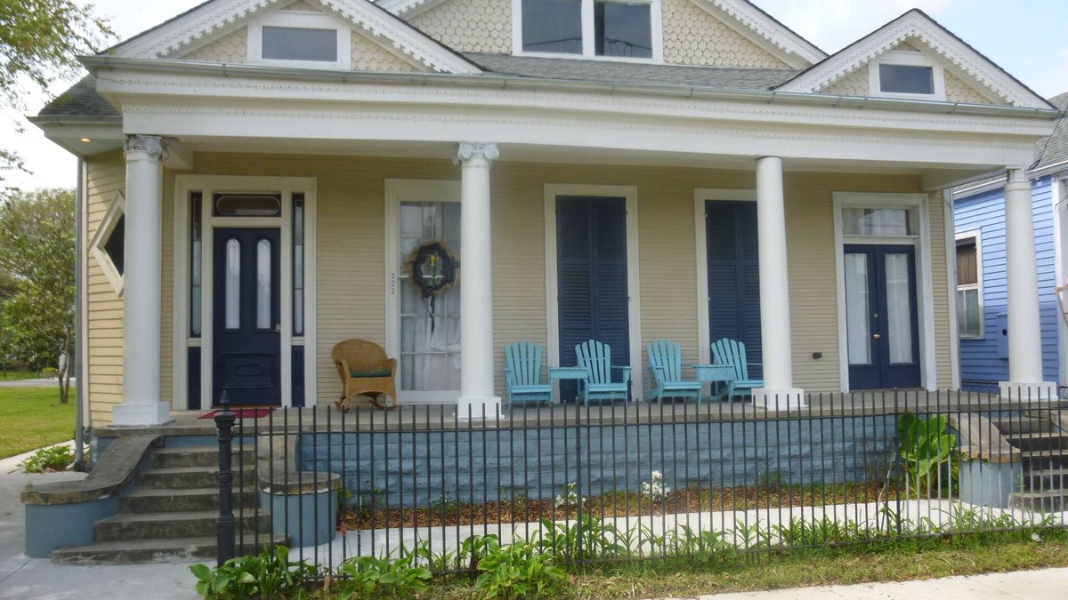 Arabi House | NEAR FRENCH QUARTER, 4 or 8 King beds, Sleeps 8 - 16 - safest area