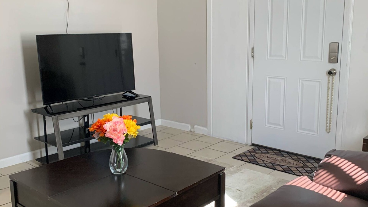 Saint Claude Apartment | Near French quarter nice two bedroom +