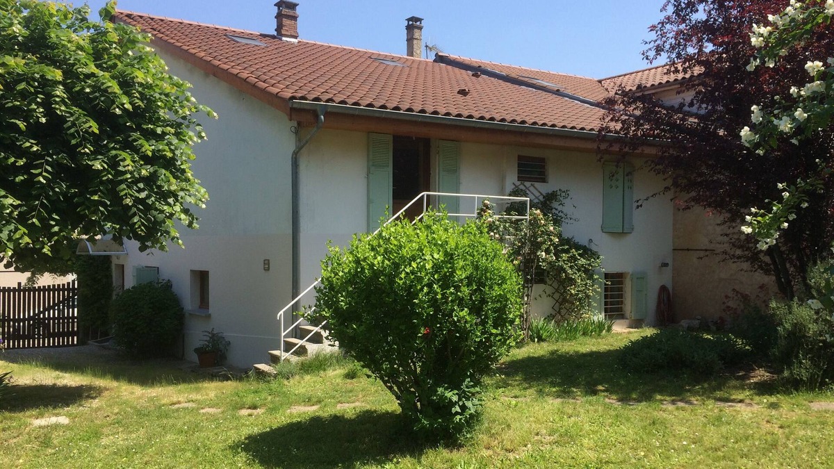 Tullins House | Near Grenoble: Large house with garden