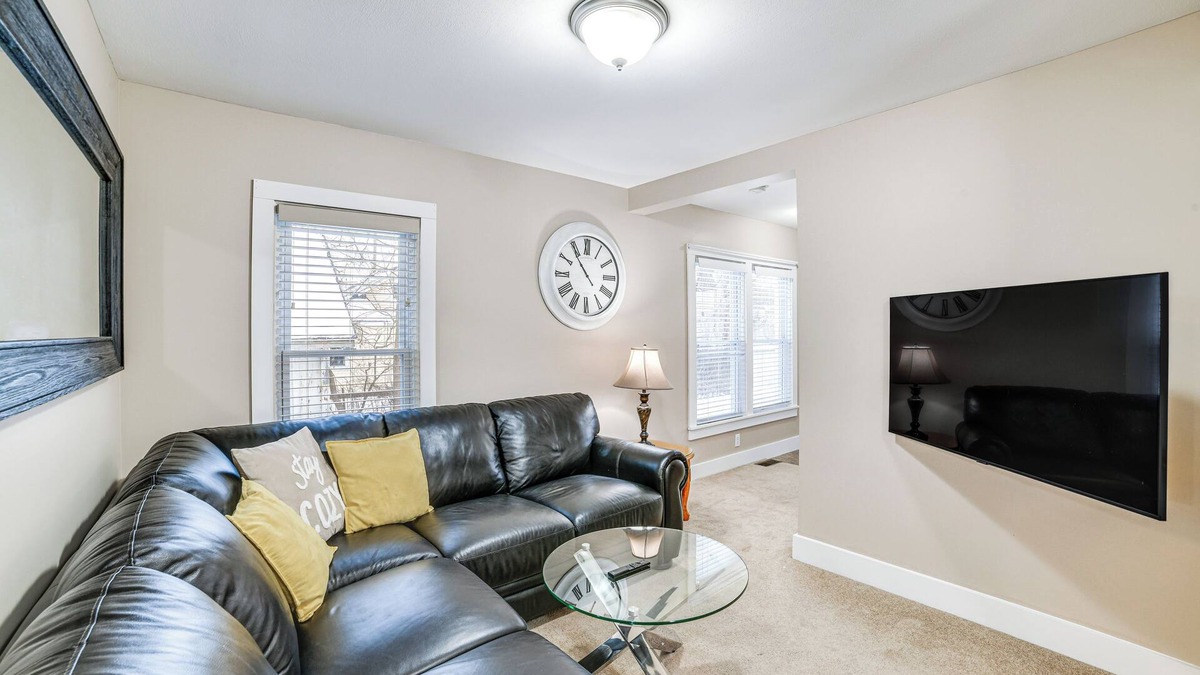 Munsons Corners House | Near Hiking & Skiing: Cozy Home in Cortland!