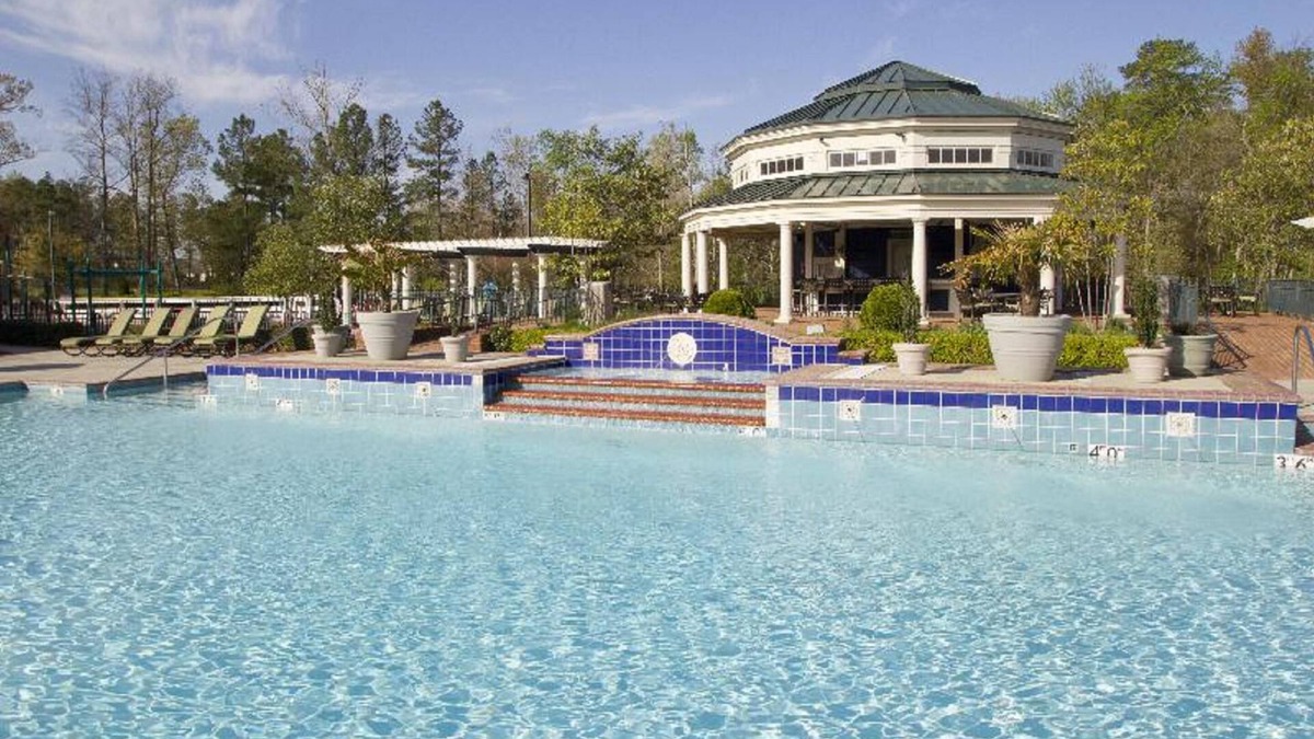 Berkeley Resort | Near Historic Williamsburg & Busch Gardens w/WiFi & Resort Pools
