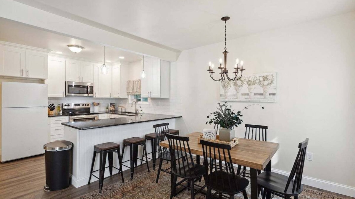 Honey Brook House | Near Lanc Attractions + Toy Room