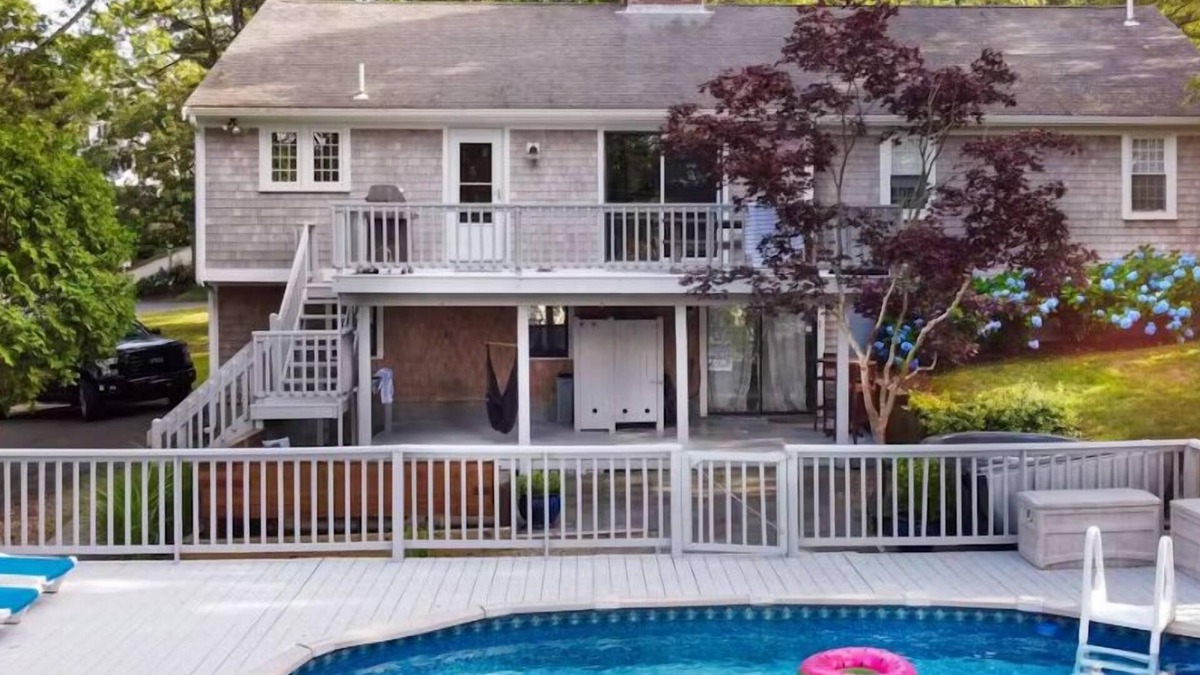 East Dennis House | Near Mayflower! Pool & Hottub! Dogs OK! Slps 10!