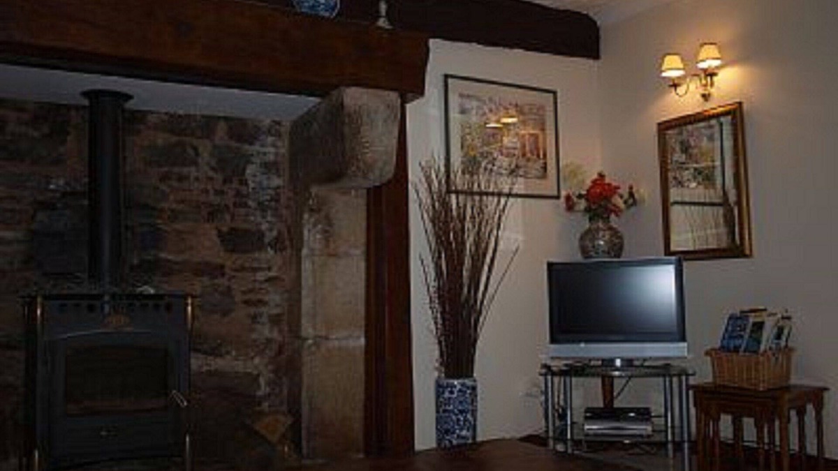 Tremblay Cottage | Near Mont St Michel Central To Many Sites of interests. Quality cottage La Lune
