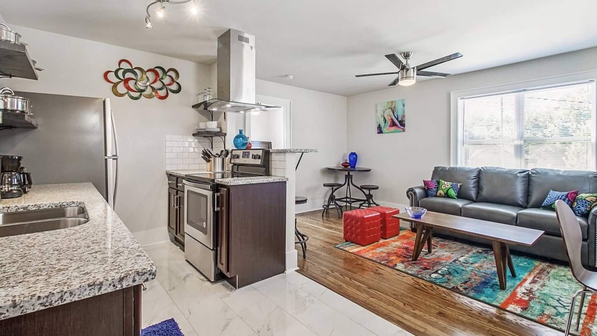 Lincoln Terrace Apartment | Near OU Medical, Bricktown, an Artist Apartment