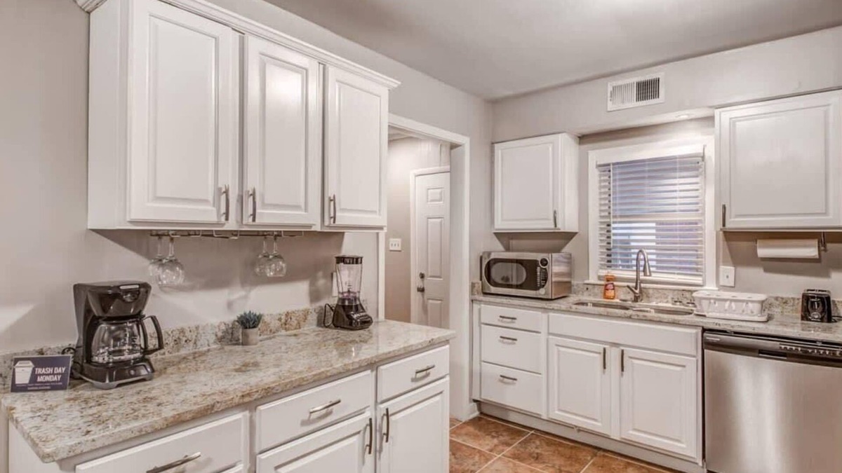 Memphis House | Near Parks, Zoo, & Downtown! Colonial Acres Abode