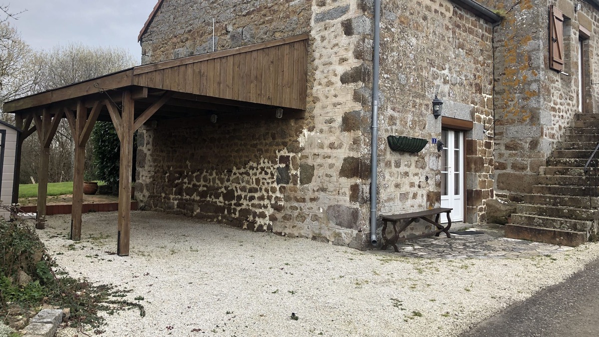 Notre-Dame-du-Rocher Cottage | Near Roche D'Oetre national park, canoe, walking and cycling