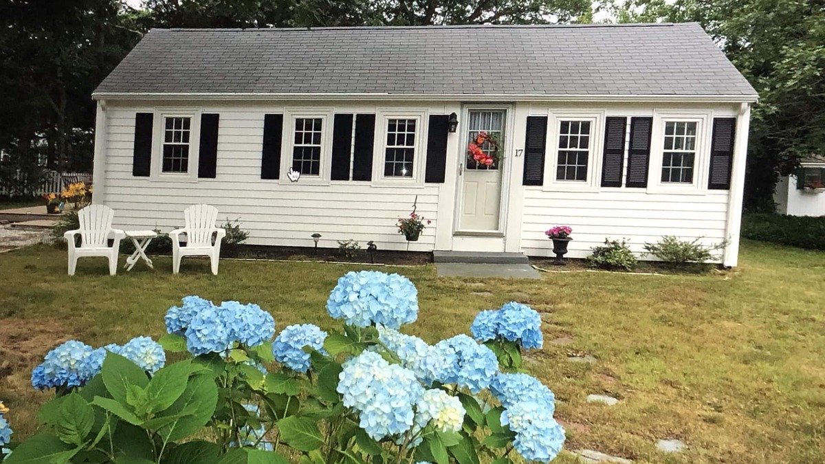 West Yarmouth House | near Seagull Beach, short walk to restaurant, shops