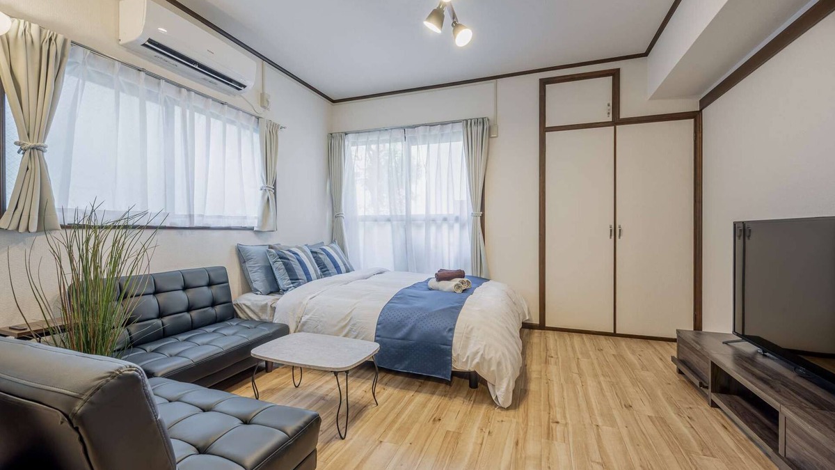 Setagaya Apartment | Near Shibuya station! One stop (2 minutes) by train, 8 minutes walk to Ikejiri-Ohashi Station!