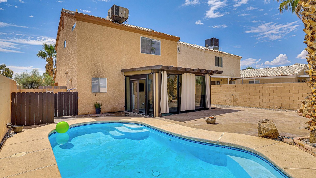 Summerlin House | Near Shopping & Golf: Family Retreat in Las Vegas!