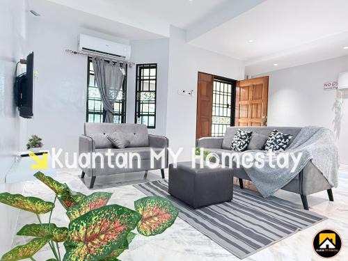 Kampung Alor Akar House | Near TC Beach Alor Akar 4R3B fully AC Town area