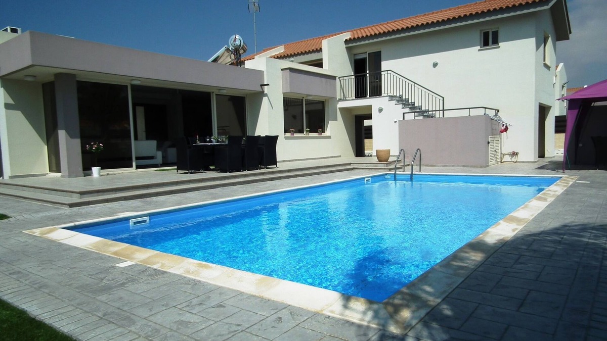 Pervolia Villa | NEAR THE BEACH LUXURY VILLA WITH PRIVATE POOL
