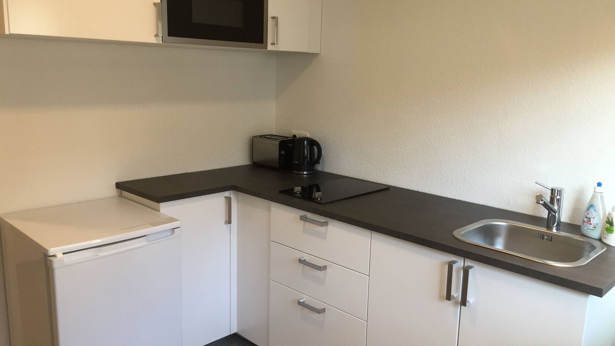 Hohenkreuz Condo | Near the esslingen castle .