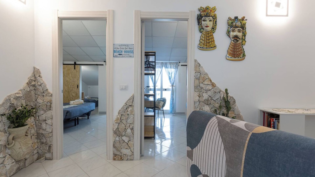 Marina di Ragusa Apartment | NEAR THE SEA Panoramic and central location of the house.