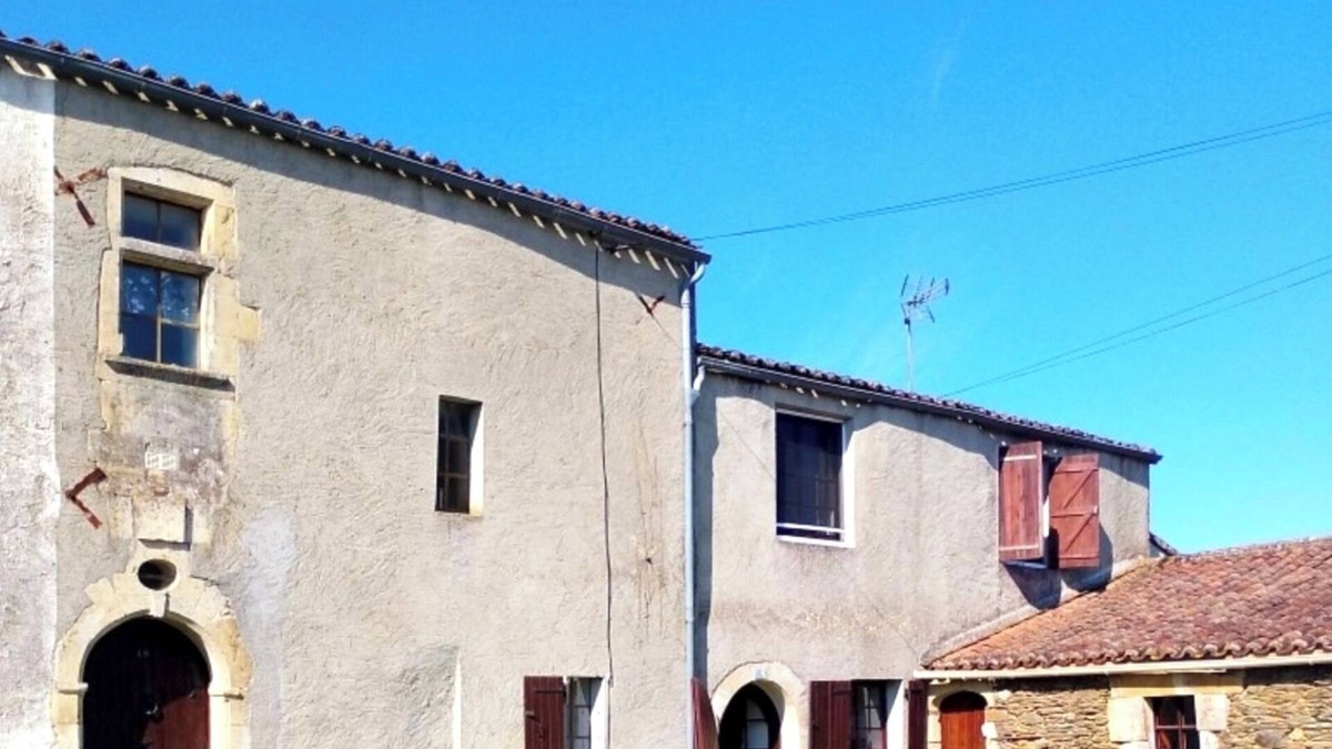 Chavagnes-les-Redoux House | Near to Puy du Fou 'Hope House' is just fabulous for a multi-generation holiday.