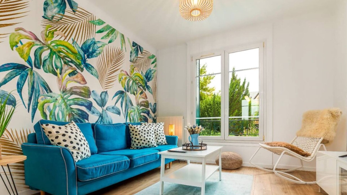 Juvisy-sur-Orge House | Near to Paris & Orly Airport. Lovely house, one minute walk Juvisy train station