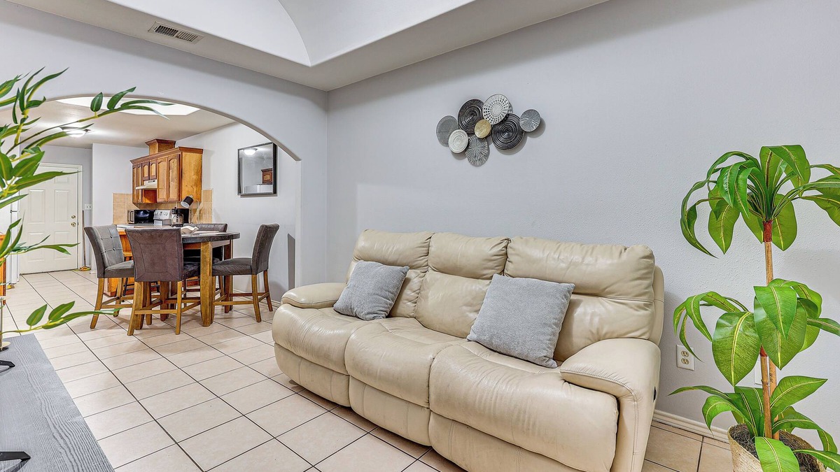 Palmhurst Apartment | Near UTRGV & State Park: Cozy Mission Unit