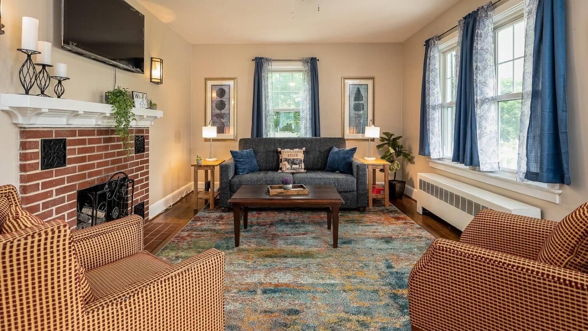 Maurertown House | Near Vineyard & Distillery - Muse of Maurertown