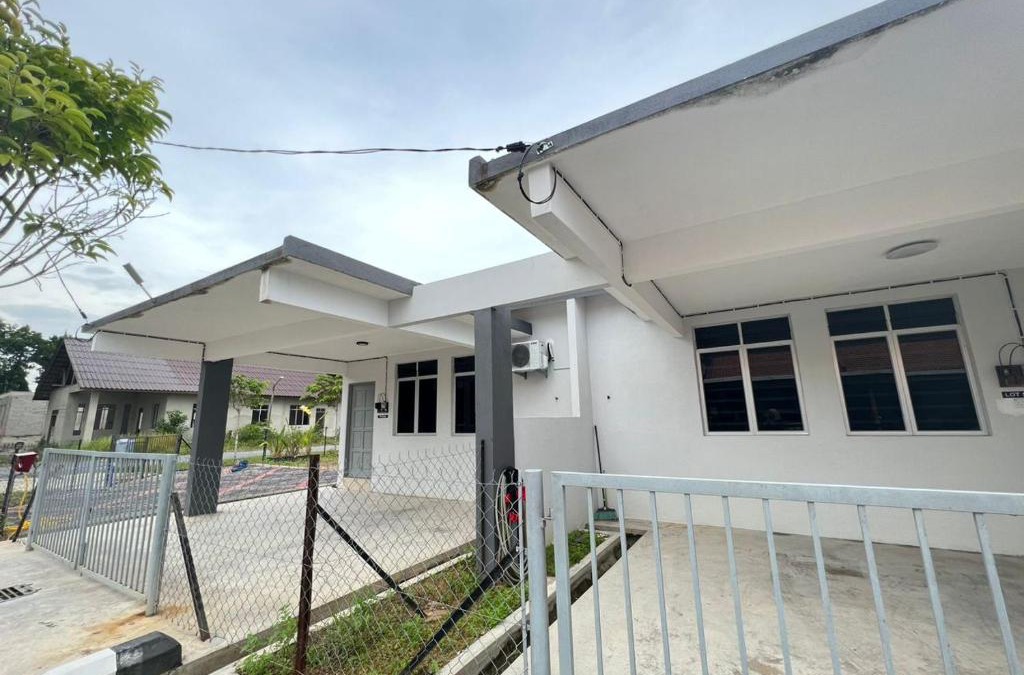 Kuala Terengganu House | nearby Umt unisza Airport drawbridge Enzo Homestay Gong badak Kuala Terengganu