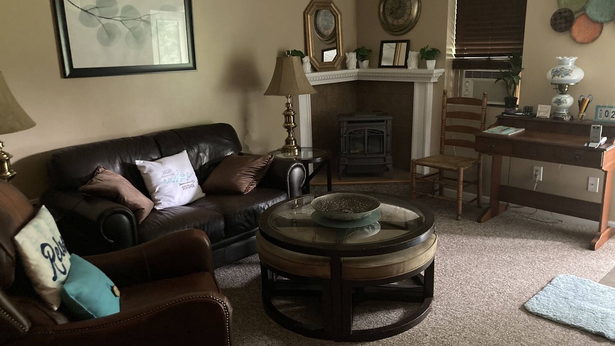 Lancaster Apartment | Neat and Nifty1 bedroom apartment in Lancaster