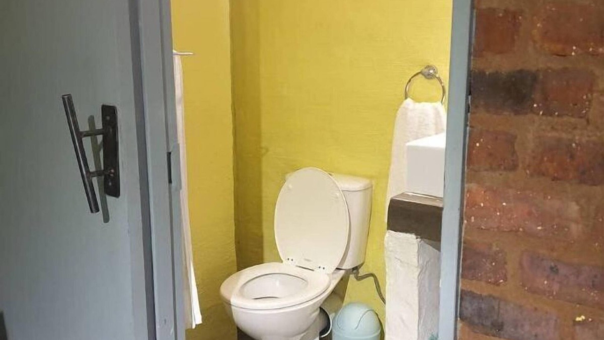Downtown Johannesburg Apartment | Neat over-night stay apartment in vibey Maboneng
