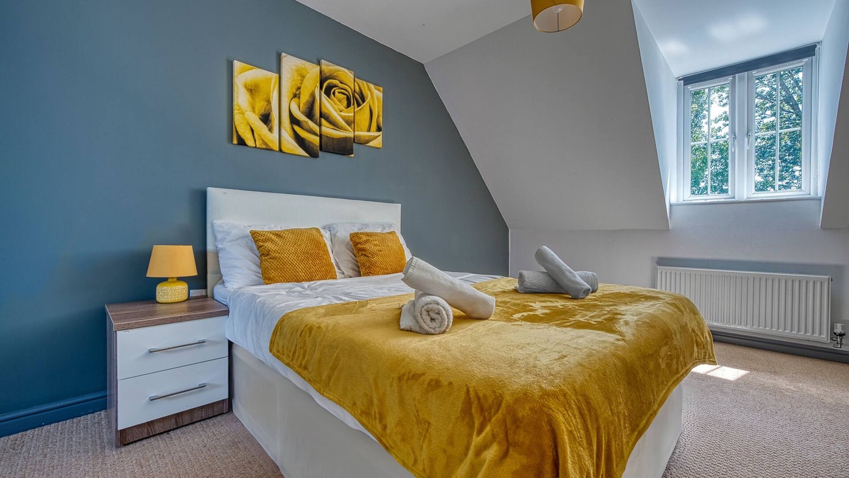 Little Hay House | NEC Exhibitor Home, Stay near Birmingham Airport