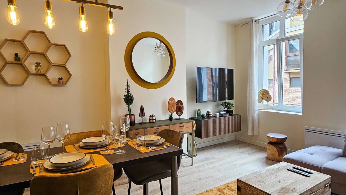 Saint-Quentin Apartment | Nef d'Or Agate Apartment