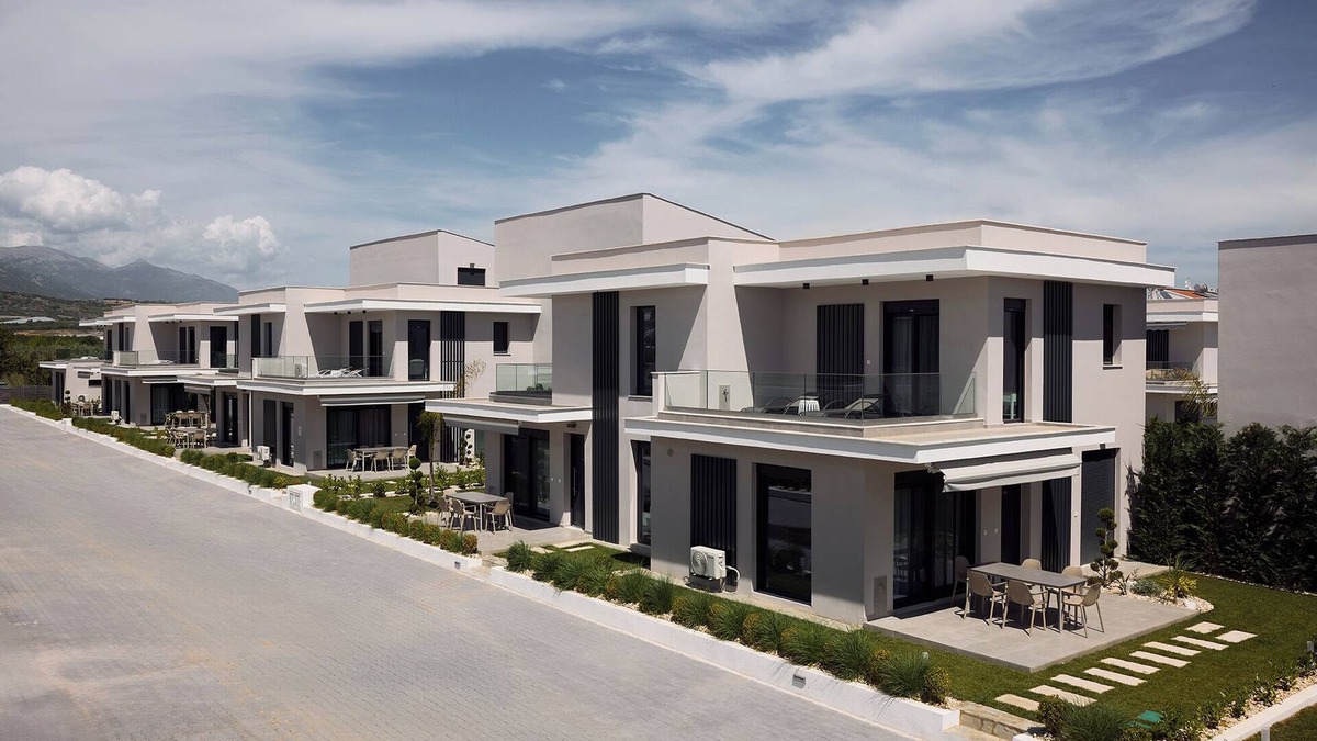 Paralia Ofryniou Villa | Nefeli Lux-Two - Bedroom Duplex with Garden