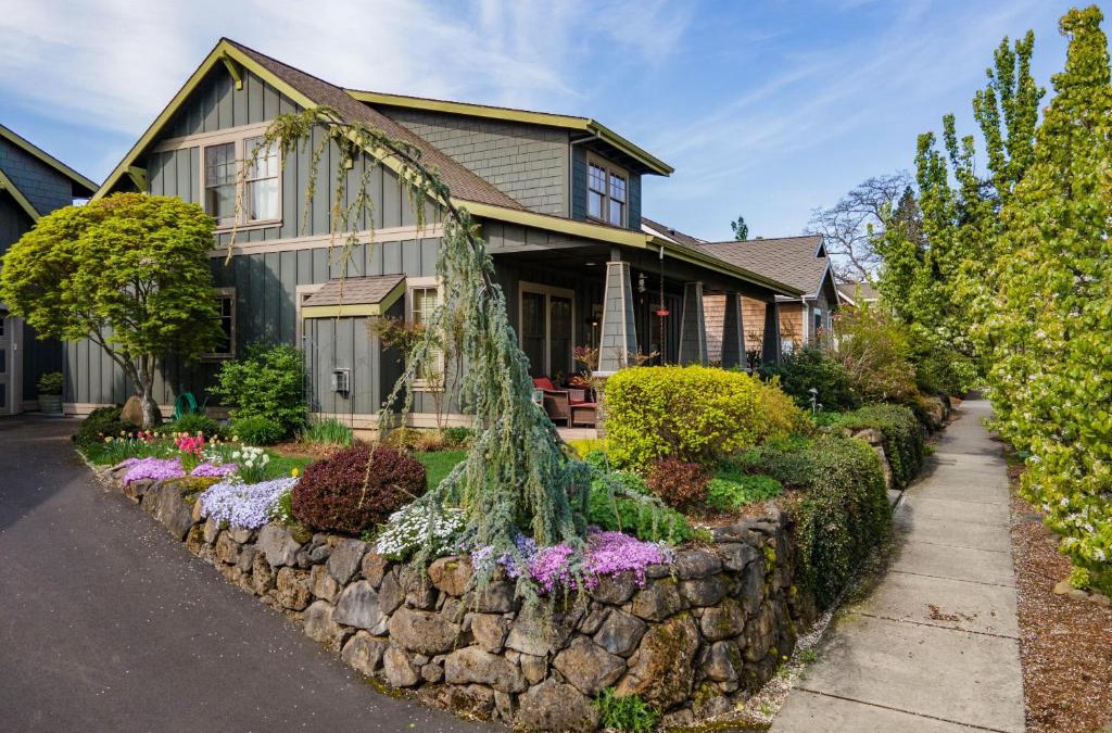 Hood River House | Neighborhood Nest home