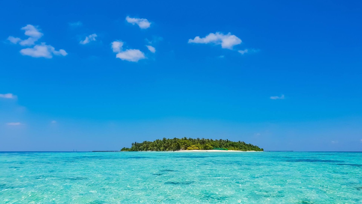 Omadhoo House | Nemo Inn