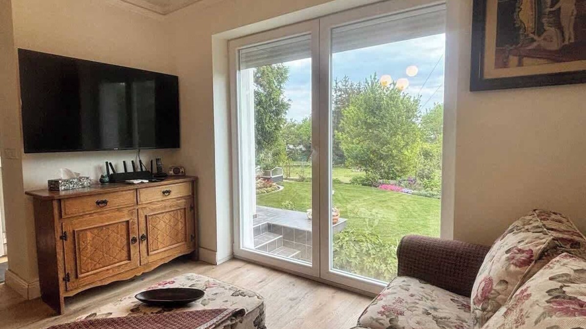 Csopak Apartment | Neon apartment with balcony, garden view, super amenities.