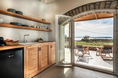 Nea Cryssi Akti Apartment | Nerea Sunset View Apartment