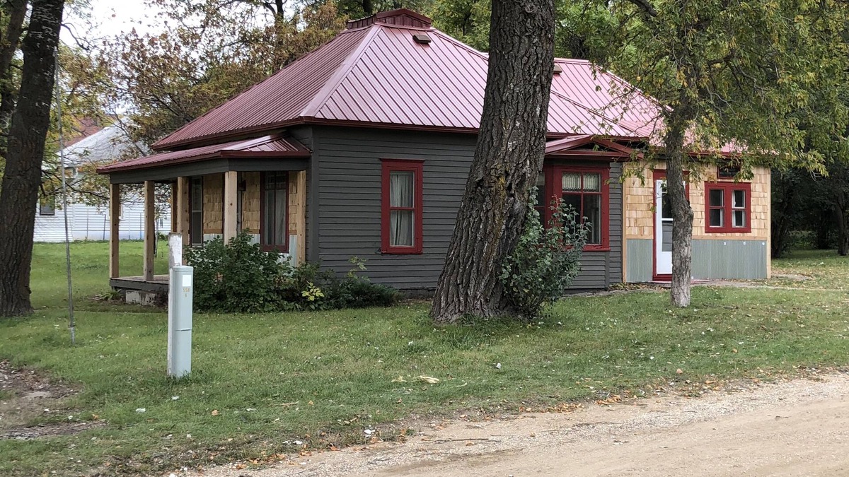 Lily House | NESD Mecca of Relaxation/Solitude/Fishing/Hunting/Outdoor Recreation