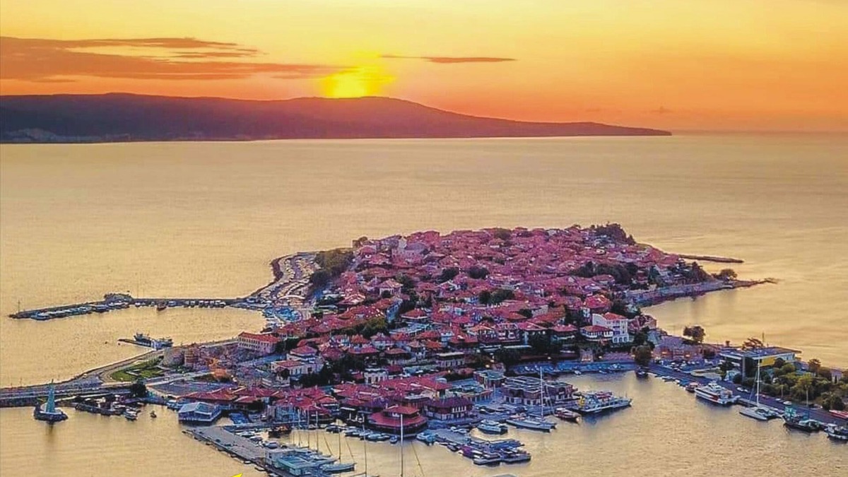 Nessebar Old Town Boat Rental | Nessebar Sea Nights