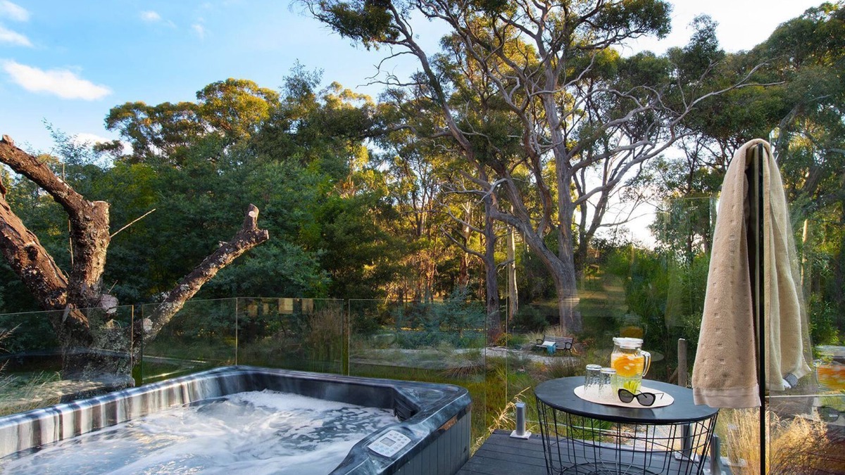 Daylesford House | Nest - Couples getaway with outdoor hot tub!