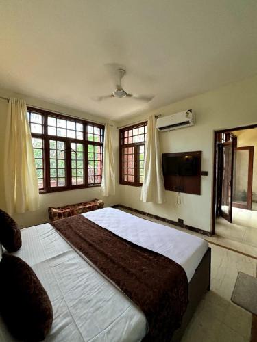 DLF Phase 3 House | Nest Guest house